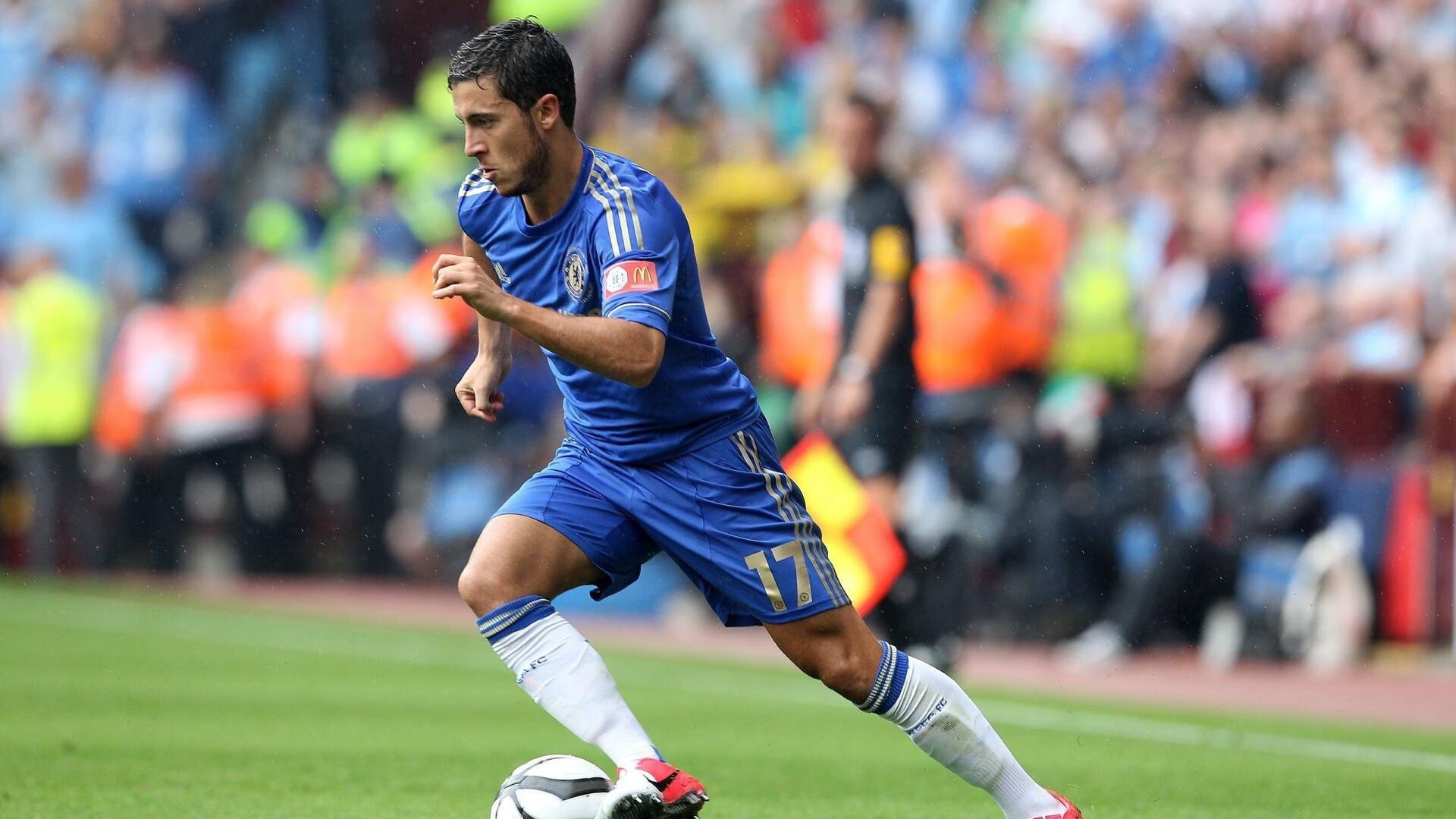 法甲焦点夜，专家解读球队战术怎样引领比赛节奏，足球战术方案